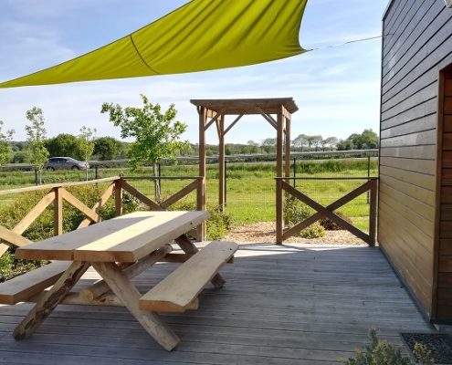 TABLE EN BOIS BRUT DE SCIAGE