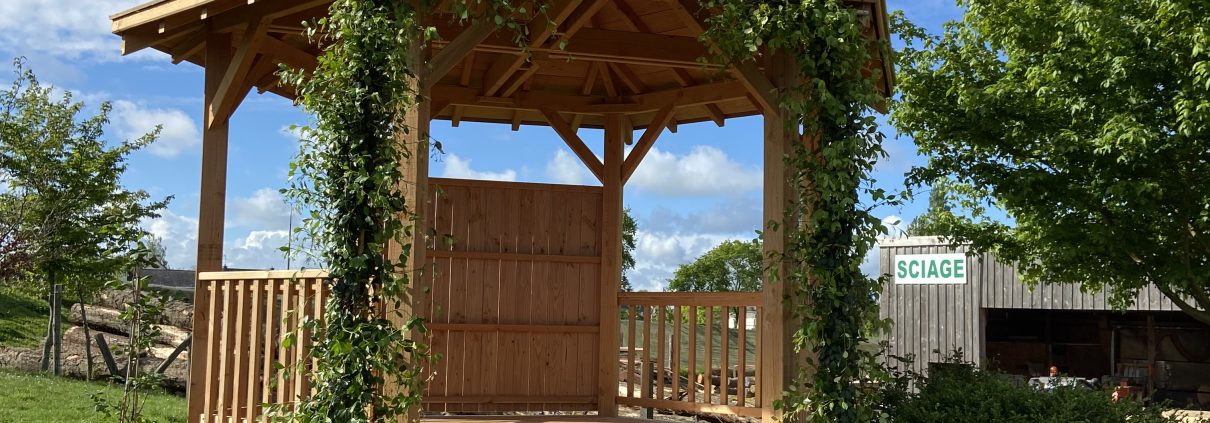 Kiosque en bois